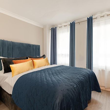 Explore The Most Exquisite West-End From A Harrods Family And Couple Home Londýn Exteriér fotografie