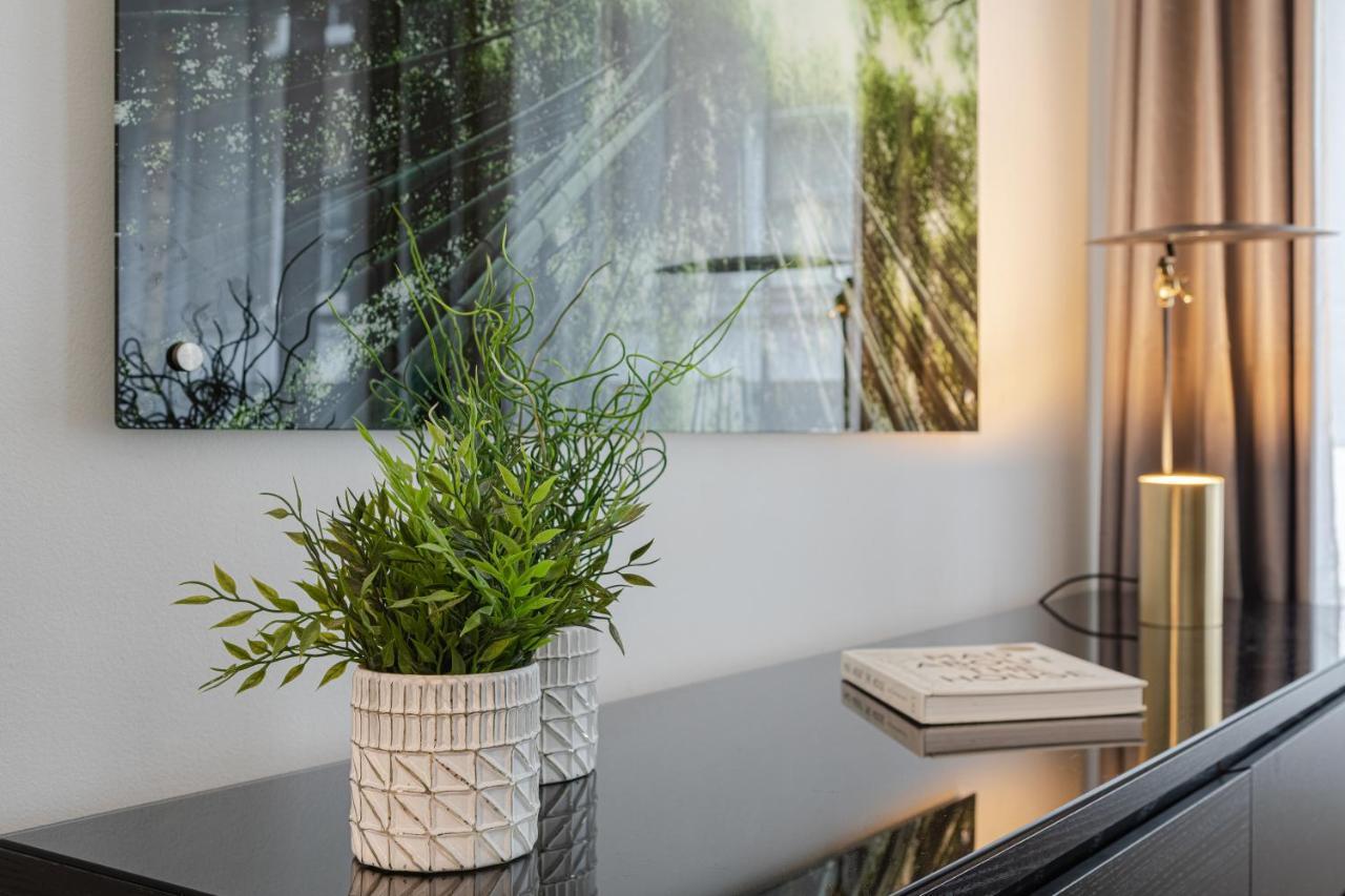 Explore The Most Exquisite West-End From A Harrods Family And Couple Home Londýn Exteriér fotografie