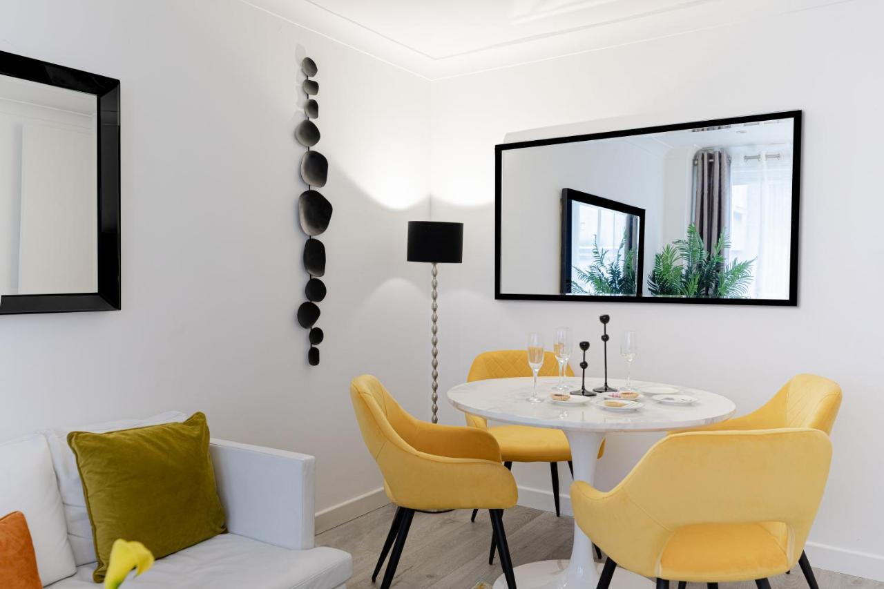 Explore The Most Exquisite West-End From A Harrods Family And Couple Home Londýn Exteriér fotografie